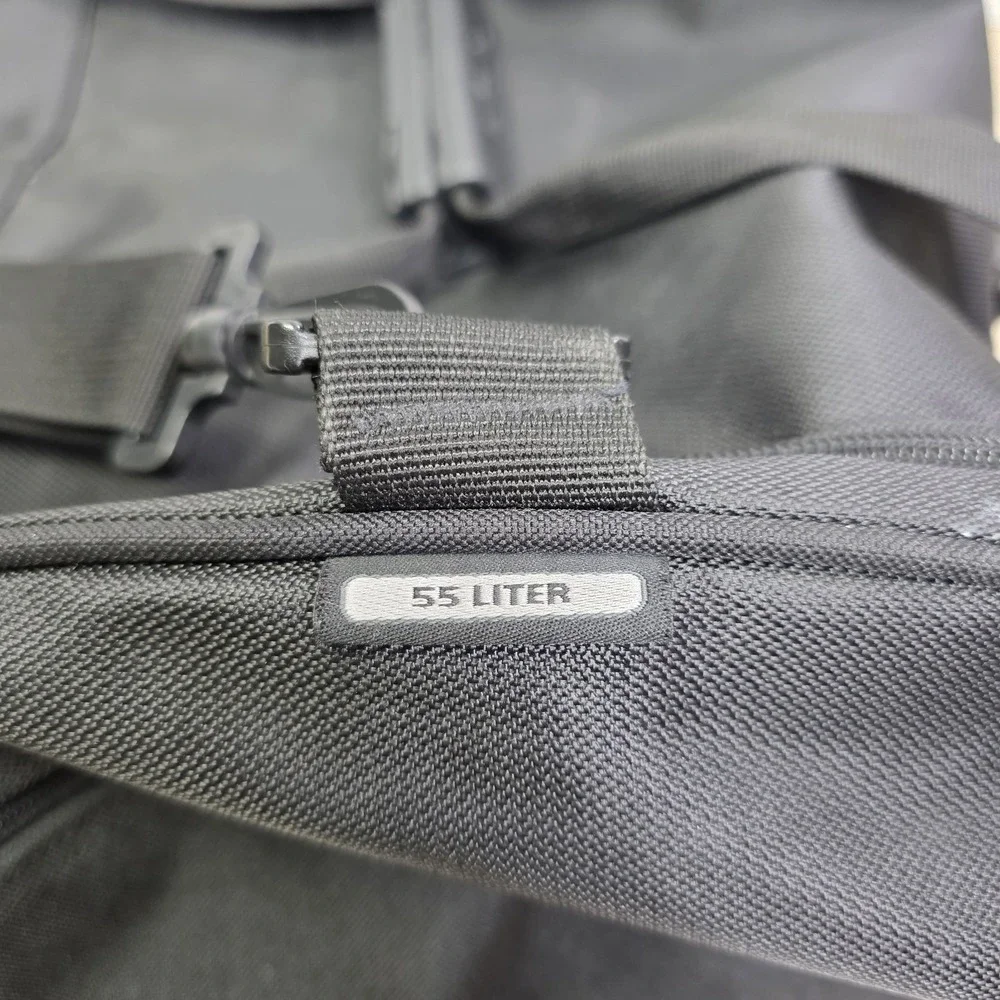 Ogio 55 Liter Black Duffel Travel Luggage Bag Zippers Handle‎